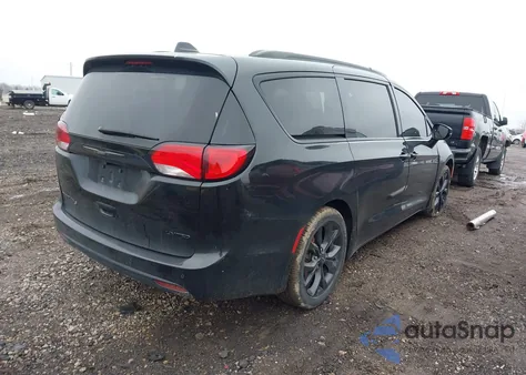 2018 Chrysler Pacifica Limited z USA, uszkodzony, nr VIN 2C4RC1GG6JR351865